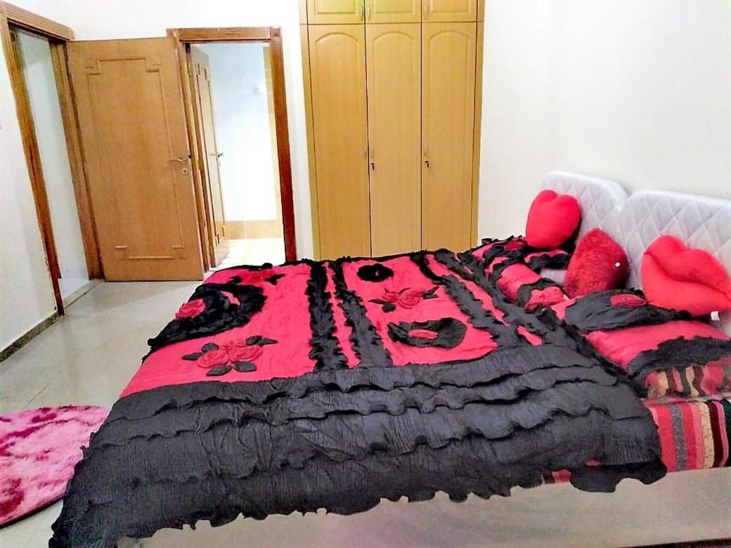دبي Bright Sunshine Holiday Home Shared Apartments المظهر الخارجي الصورة